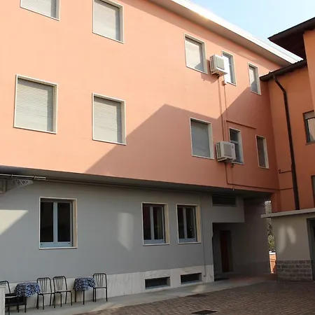 Milano Szálloda 2*